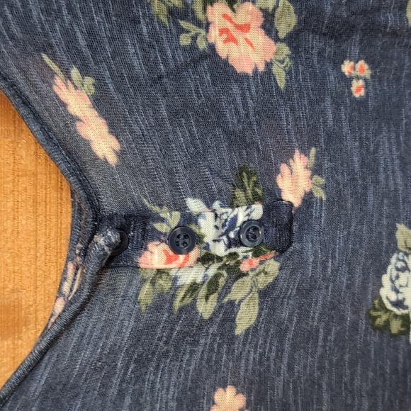 Kirra crop top - Picture 3 of 3